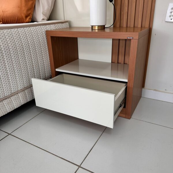 Conjunto - Cabeceira + Mesa lateral (Dalla Costa) - Imagem 4